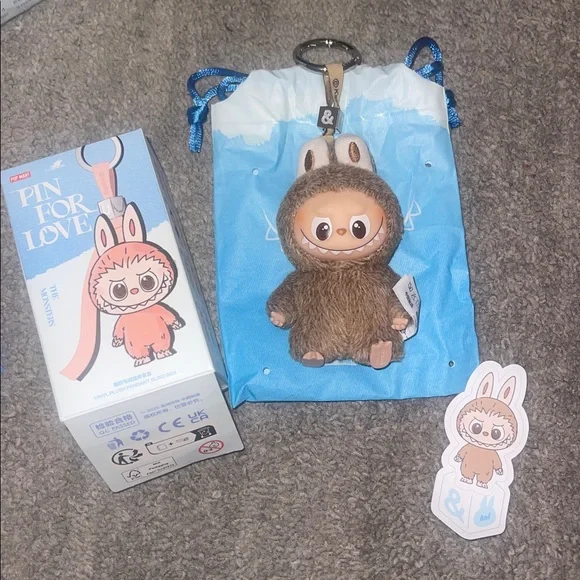 Pop Mart Brown Labubu V4 Pin for Love & for And Keychain - Picture 1 of 3